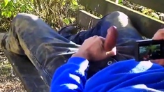 Str8 guy hands free in park on bench
