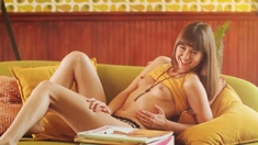 Riley Reid Posed And Showed Hot Body