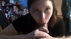 Blonde girl makes you cum with her mouth