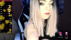 Amateur Webcam Teen Masturbates And Teases