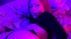 Teen british babe solo masturbation