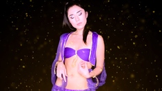 Cute amateur brunette naughty in solo jerking show on camera