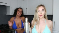 Lesbian big boob MILF Leya Faclon