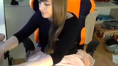 Asian teenie TS jerks on webcam